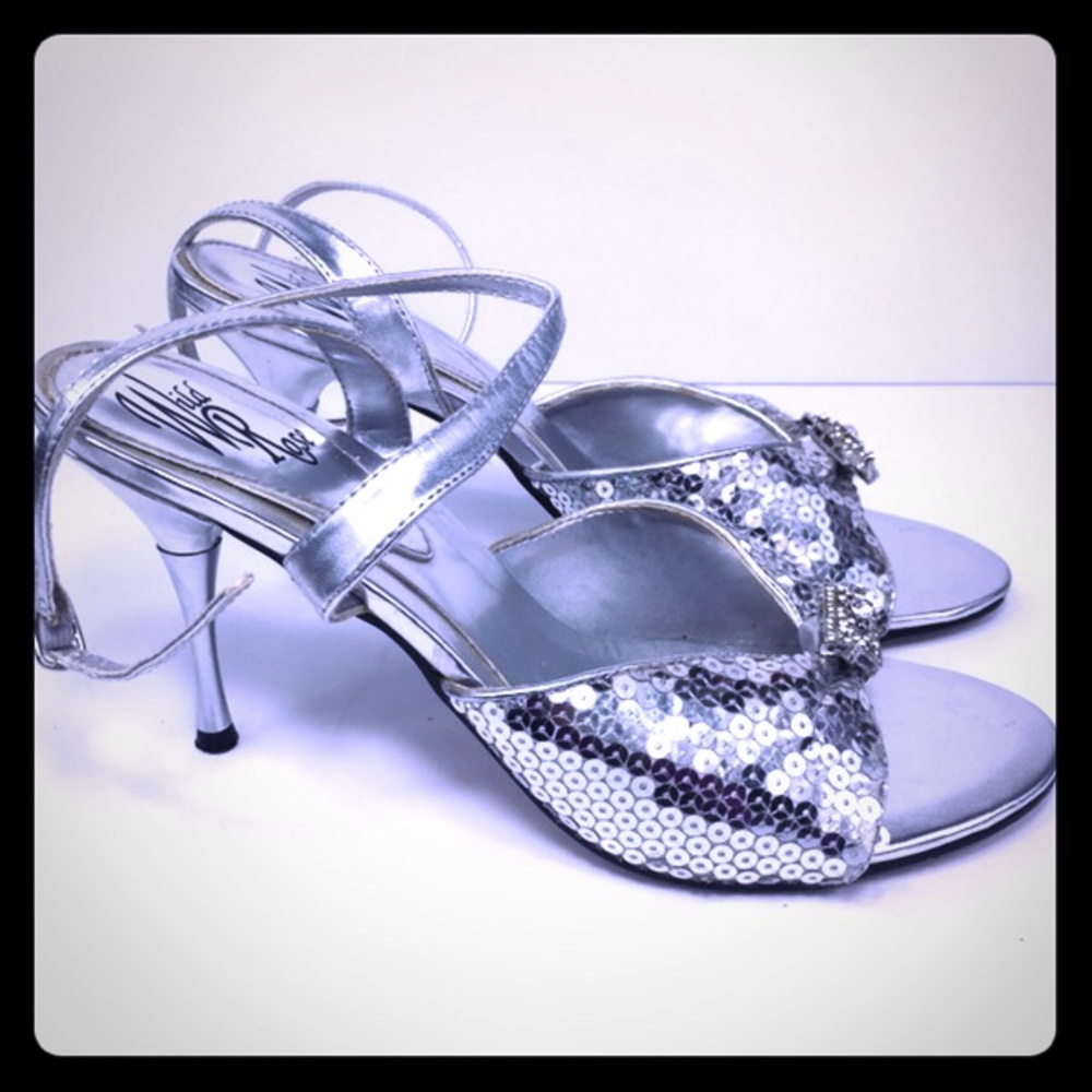 Wild Rose Silver Prom Heels Size 8.5